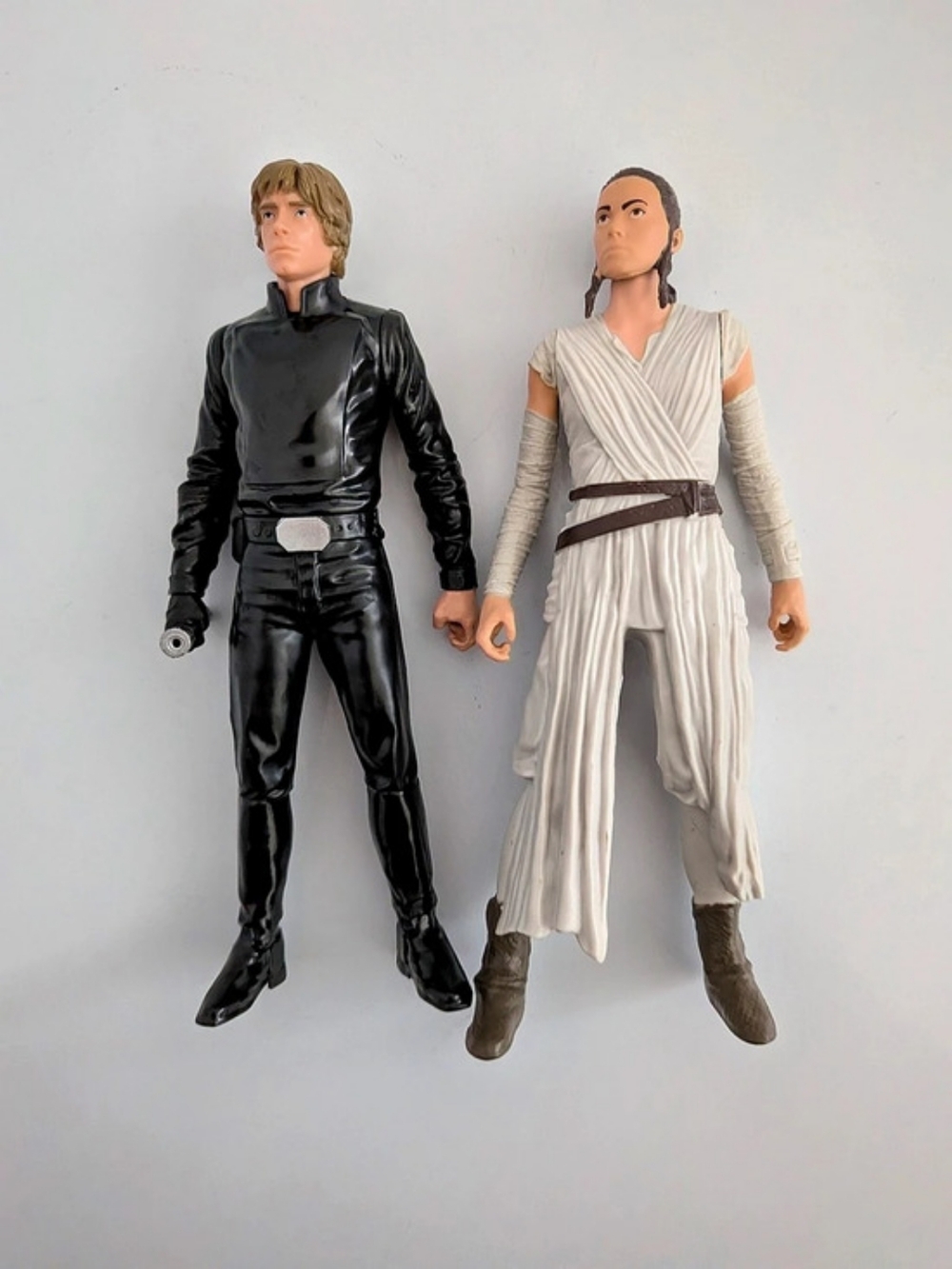Star Wars Figures Lot of 2 – Rey + Luke Skywalker